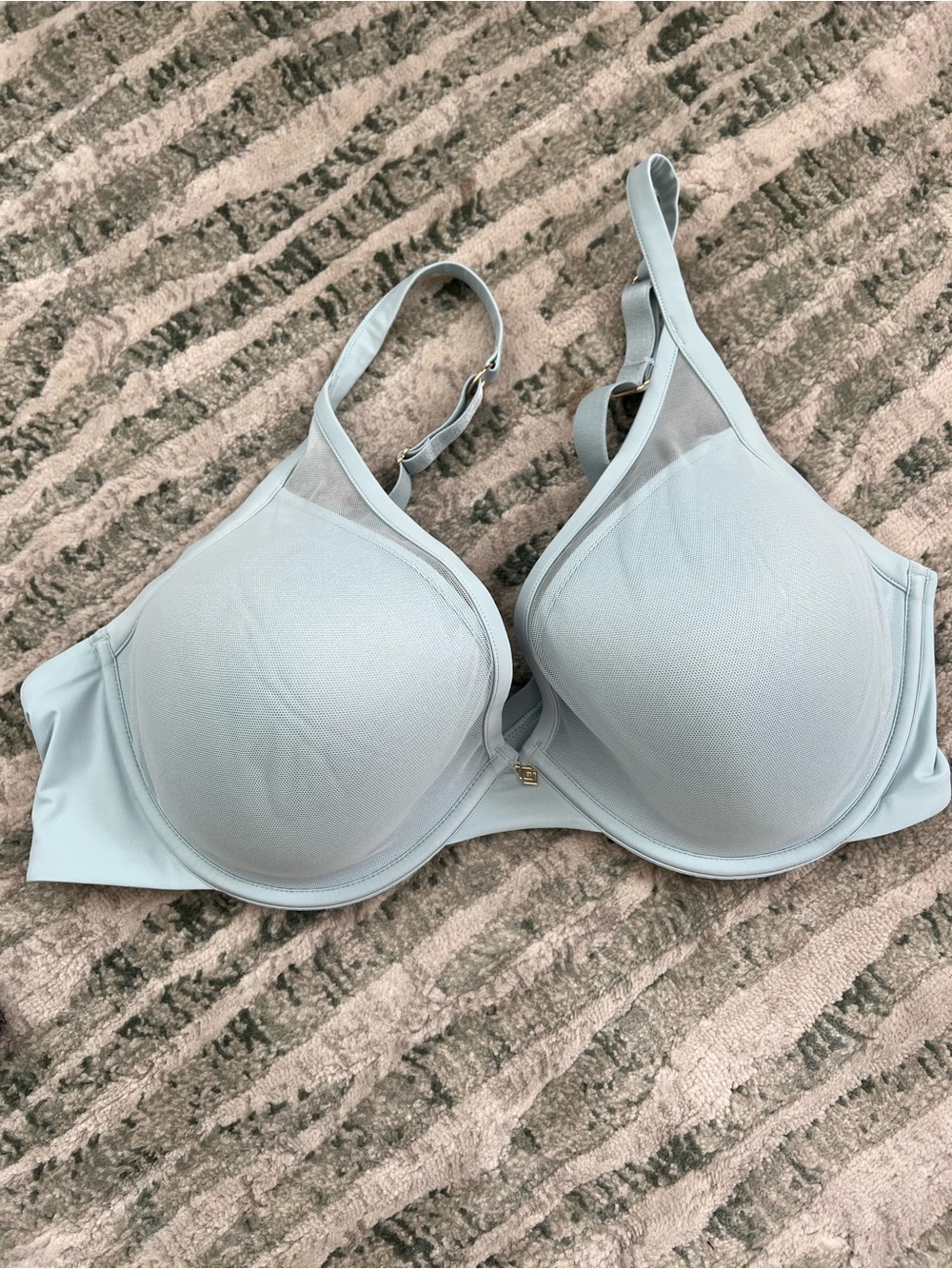 ThirdLove 24/7® Classic
Uplift Plunge Bra Light Blue Smooth Padded Underwire Bra
